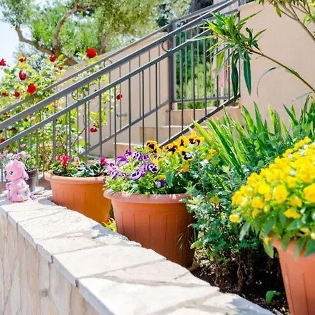 Lili- One Bedroom With Terrace St