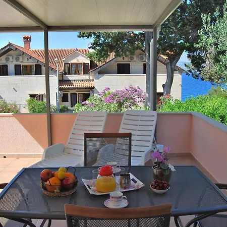Lili- One Bedroom With Terrace St