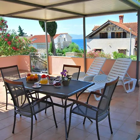 Apartment Lili- One Bedroom With Terrace St Splitska