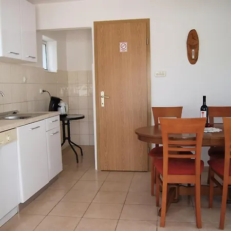 Lili- One Bedroom With Terrace St * Splitska